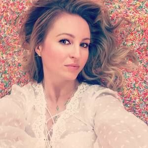 Meet your Posher, Hallie